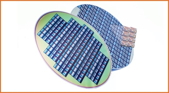 Semiconductor-wafer-scanning-orange-edge